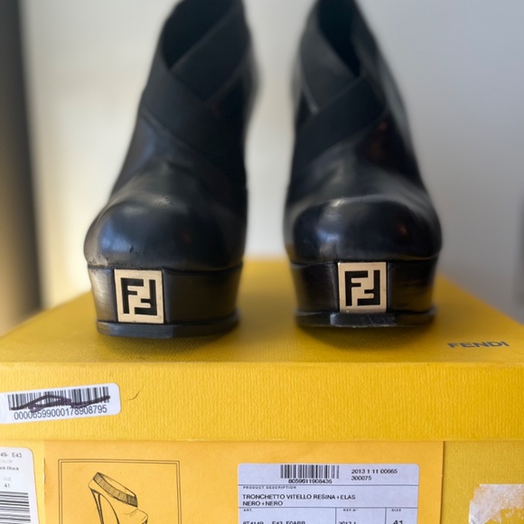 Black Fendista ankle bootie - Picture 7 of 8